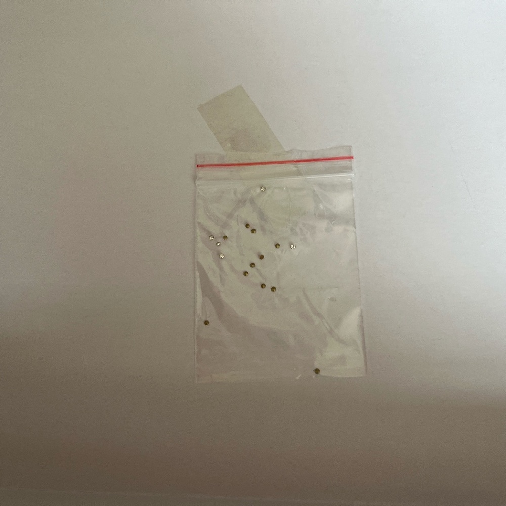 Badgley Mischka Silver Infinity II Leather Block Heel Sandals - Size 8-1/2M - Picture 16 of 16